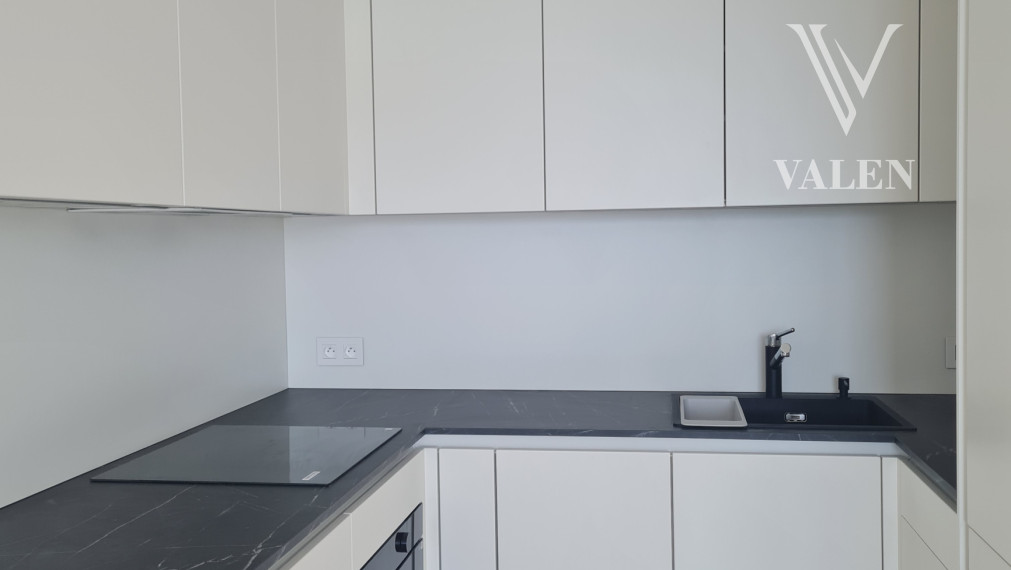 VALEN | 2i byt v projekte EUROVEA TOWER s výhľadom na hrad