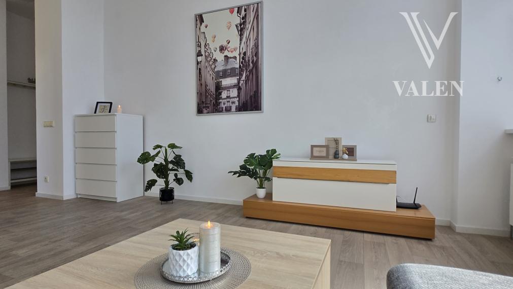 VALEN | Priestranný 3i byt s krásnym výhľadom na Stromovej, Kramáre