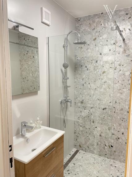 VALEN | Priestranný 3-izbový byt na prenájom v centre Petržalky