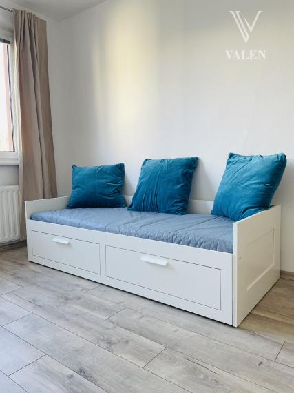 VALEN | Priestranný 3-izbový byt na prenájom v centre Petržalky