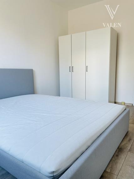 VALEN | Priestranný 3-izbový byt na prenájom v centre Petržalky