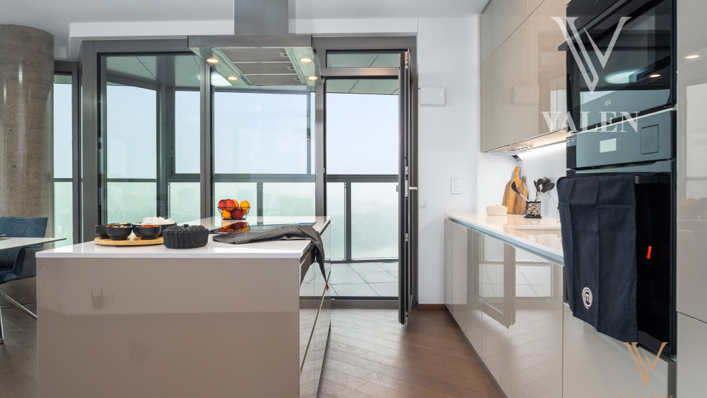 VALEN | Luxusný 4 izbový byt v projekte EUROVEA TOWER