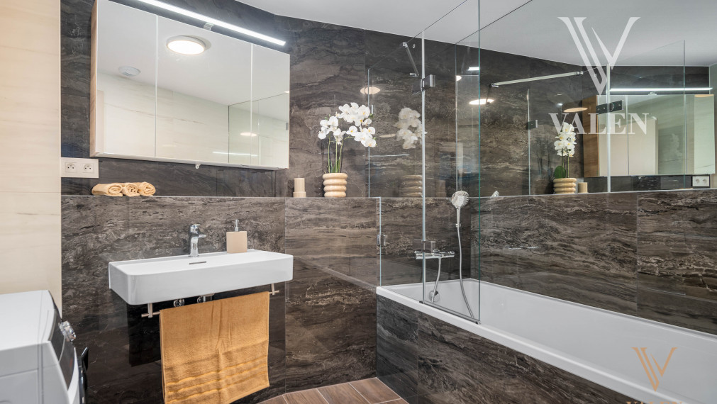 VALEN | Luxusný 4 izbový byt v projekte EUROVEA TOWER