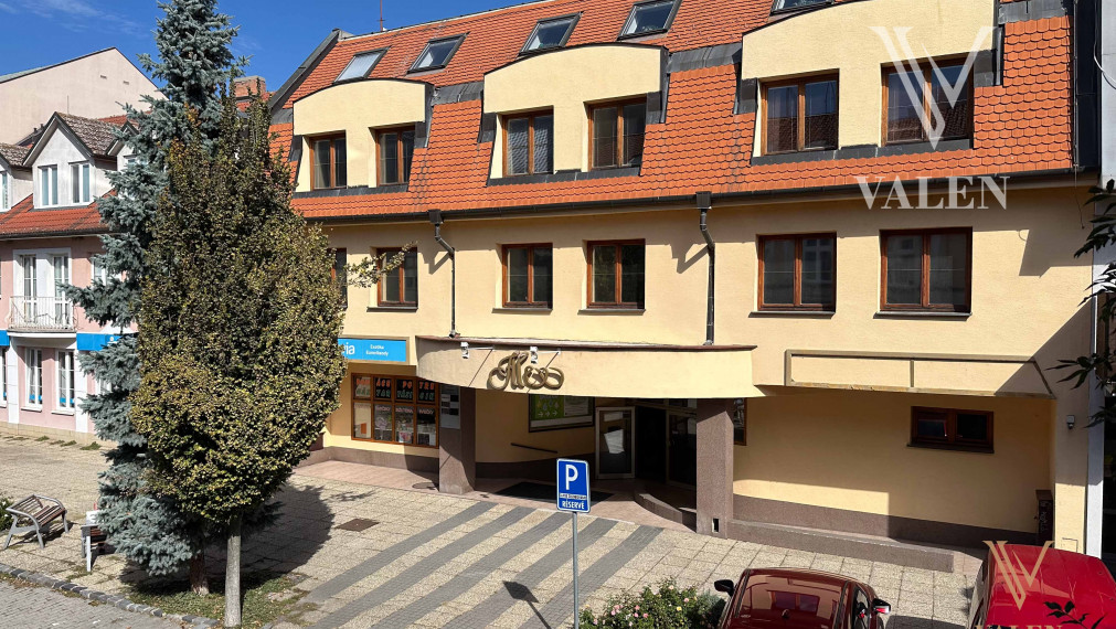 VALEN | Polyfunkčná budova s veľkým potenciálom v srdci Šamorína