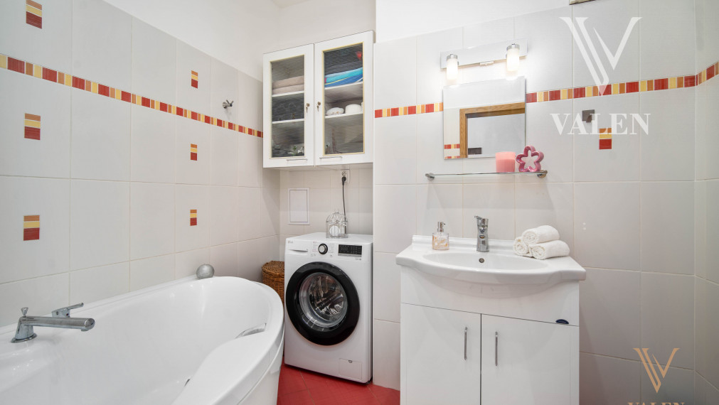 VALEN | Vzdušný 4,5 izbový byt s vysokými stropmi v srdci Bratislavy