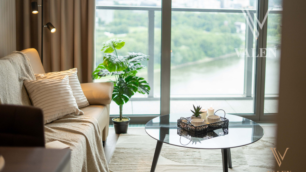 VALEN | Luxusný 2 izbový byt s výhľadom na hrad v projekte EUROVEA TOWER