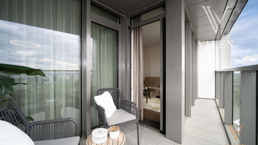 VALEN | Luxusný 2 izbový byt s výhľadom na hrad v projekte EUROVEA TOWER
