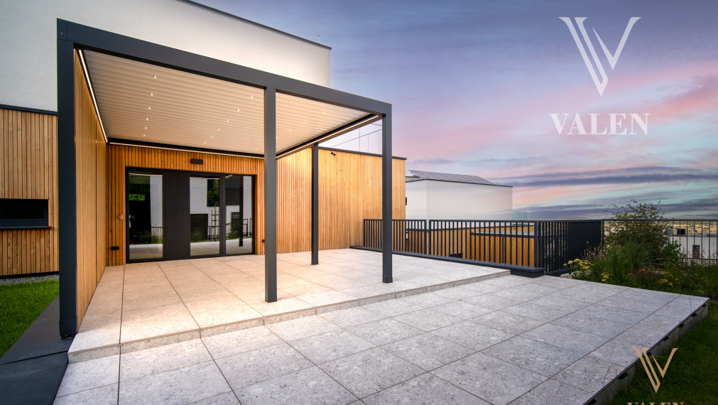 VALEN | Dvojica exkluzívnych víl s krásnym výhľadom na mesto