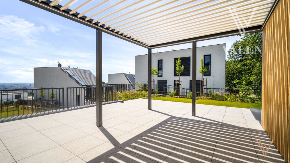 VALEN | Dvojica exkluzívnych víl s krásnym výhľadom na mesto