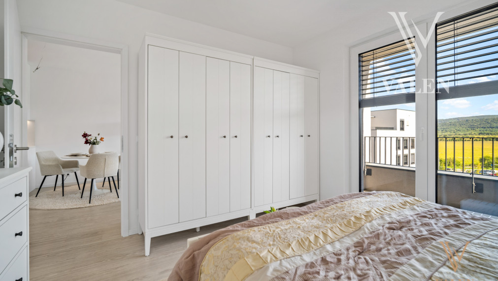 *REZERVOVANÝ* VALEN | Pekný priestranný 2i byt s balkónom v projekte Bory