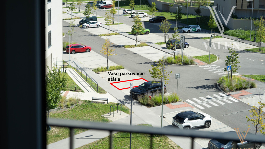 *REZERVOVANÝ* VALEN | Pekný priestranný 2i byt s balkónom v projekte Bory