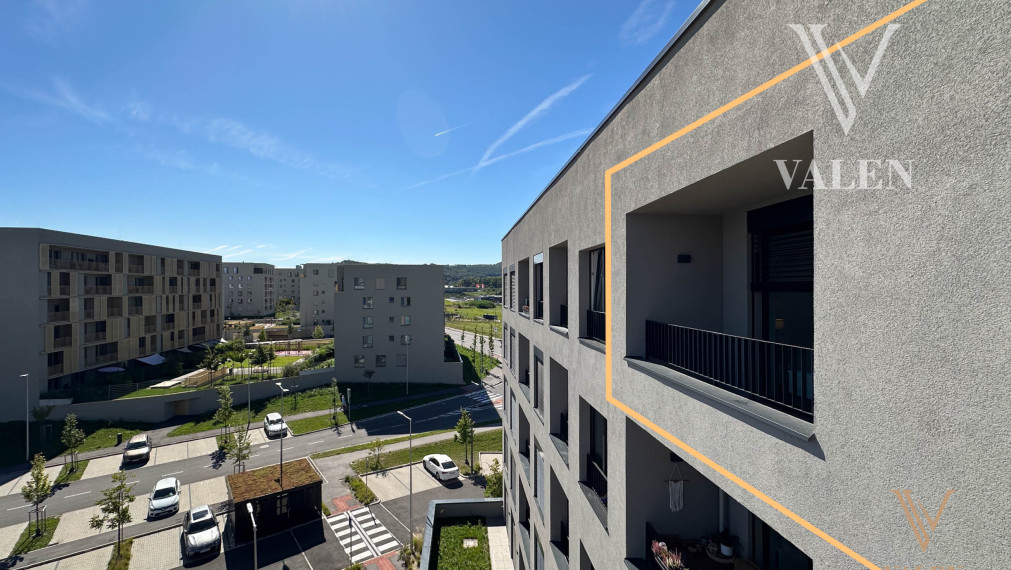 *REZERVOVANÝ* VALEN | Pekný priestranný 2i byt s balkónom v projekte Bory