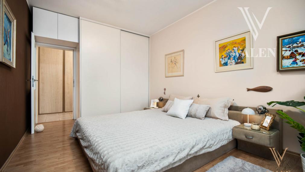 VALEN | Priestranný 2-izbový byt na predaj na Prešovskej,  BA II.