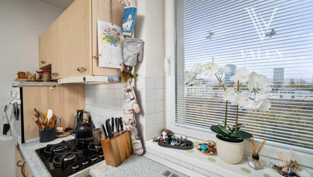 VALEN | Priestranný 2-izbový byt na predaj na Prešovskej,  BA II.