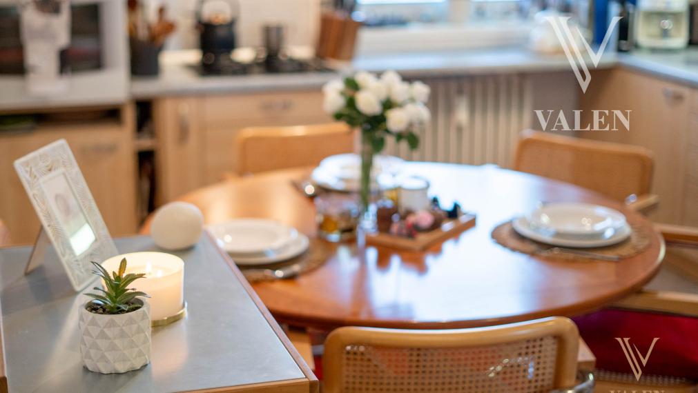 VALEN | Priestranný 2-izbový byt na predaj na Prešovskej,  BA II.