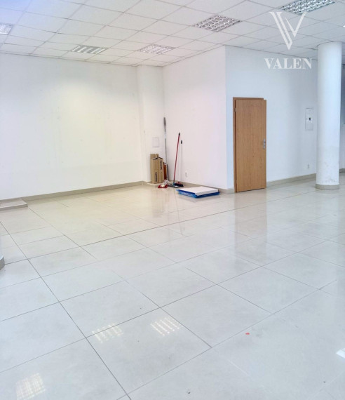 VALEN | Priestranný obchodný priestor na Podzáhradnej ulici