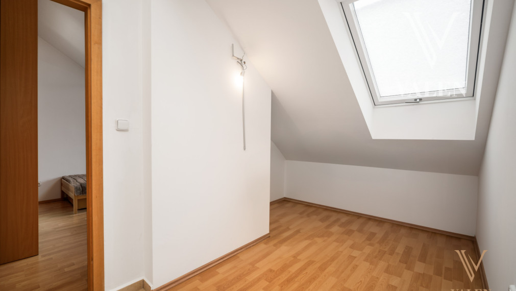 VALEN | Výborný 3i mezonet v lokalite 500 bytov, BA II.