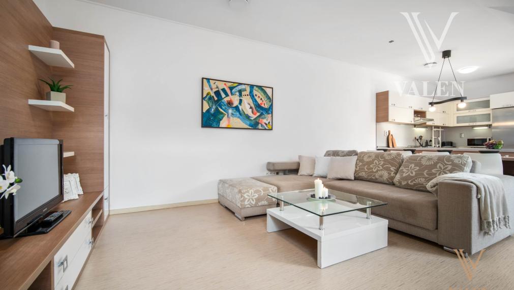 VALEN | Priestranný 3i byt na Obchodnej ulici, Staré mesto - Bratislava