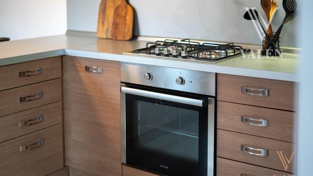 VALEN | Priestranný 3i byt na Obchodnej ulici, Staré mesto - Bratislava