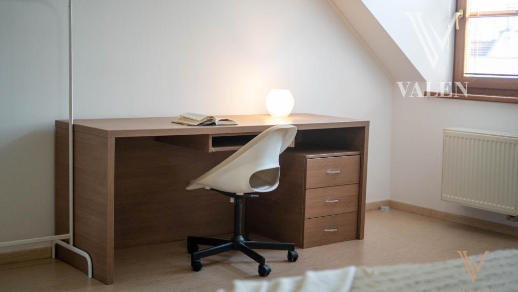 VALEN | Priestranný 3i byt na Obchodnej ulici, Staré mesto - Bratislava