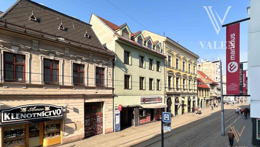 VALEN | Priestranný 3i byt na Obchodnej ulici, Staré mesto - Bratislava