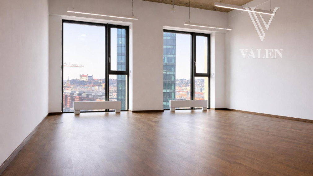 PRENAJATÉ Kancelária na prenájom v Zwirn Office s výhľadom na Bratislavský hrad