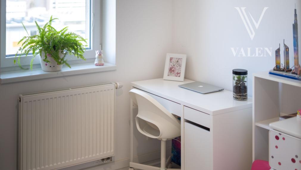 VALEN | Moderný 3-izbový mezonet s parkovaním – Trenčianska