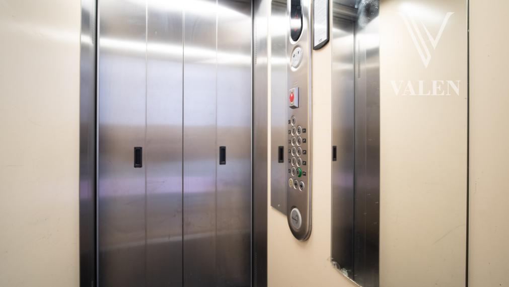 VALEN | Moderný 3-izbový mezonet s parkovaním – Trenčianska