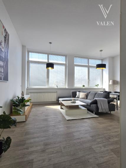 VALEN | Priestranný 3i byt s krásnym výhľadom na Stromovej, Kramáre