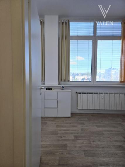 VALEN | Priestranný 3i byt s krásnym výhľadom na Stromovej, Kramáre