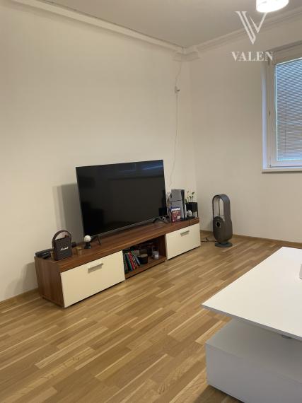 Útulný 1,5i byt neďaleko OC VIVO!