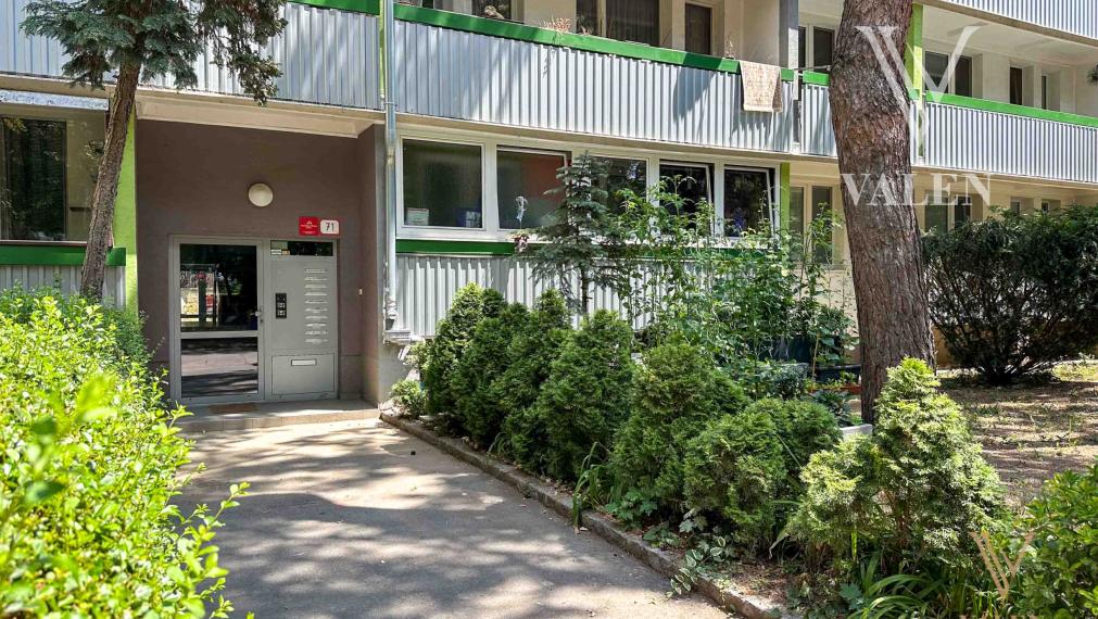 VALEN | Vzdušný 3i byt v tichej lokalite, Bratislava-Karlova Ves