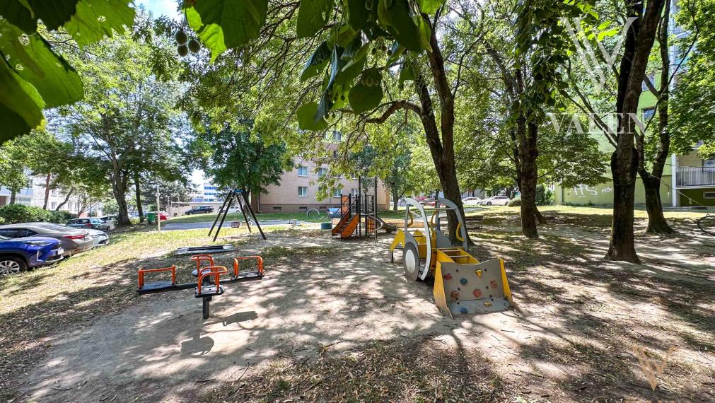 VALEN | Vzdušný 3i byt v tichej lokalite, Bratislava-Karlova Ves