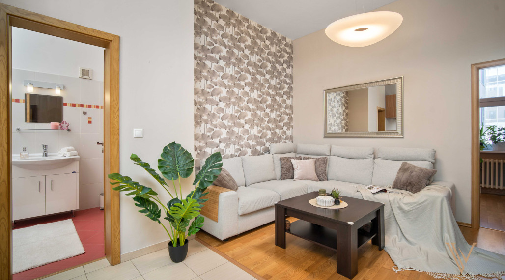 VALEN | Vzdušný 4,5 izbový byt s vysokými stropmi v srdci Bratislavy