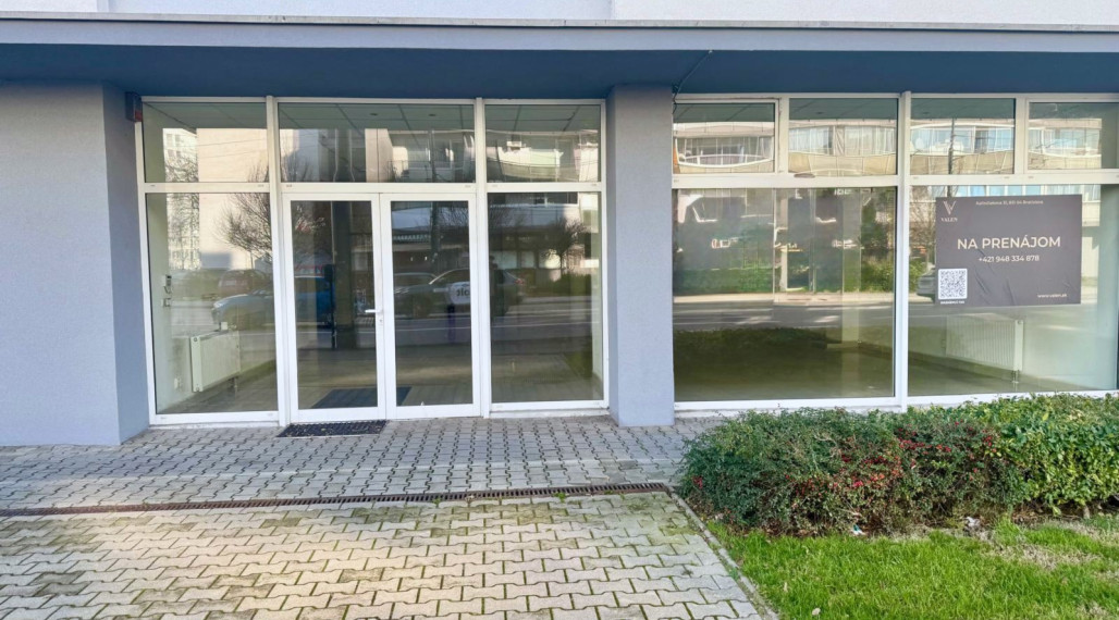 VALEN | Priestranný obchodný priestor na Podzáhradnej ulici