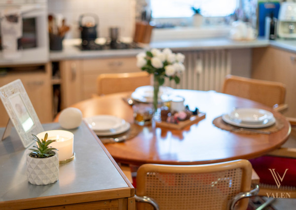 VALEN | Priestranný 2-izbový byt na predaj na Prešovskej,  BA II.