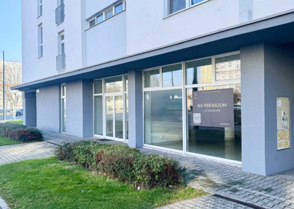 VALEN | Priestranný obchodný priestor na Podzáhradnej ulici