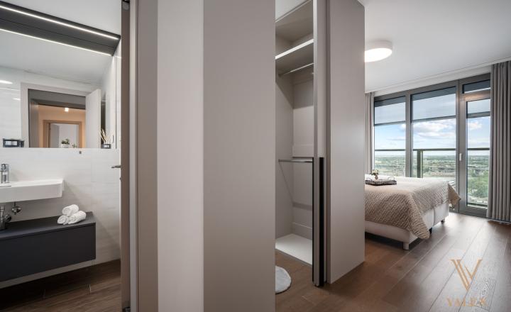 REZERVOVANÉ  | VALEN | Luxusný 4 izbový byt v projekte EUROVEA TOWER - fotografia 15